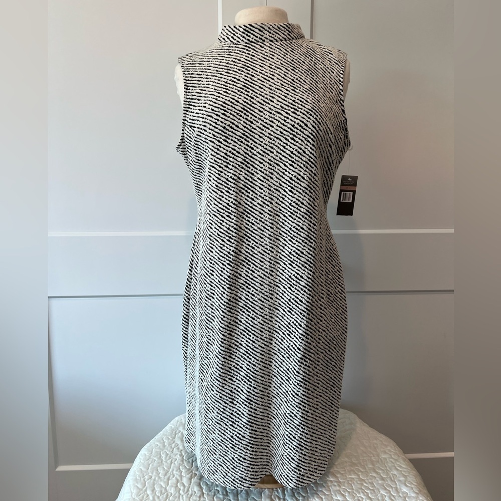 Sharagano Sleeveless Textured Knit Sheath Dress Size 12 Monochrome Pattern NWT - Picture 2 of 6